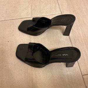 Via spiga leather heel